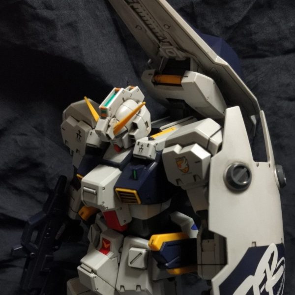 MG　RX-121-1 ガンダムTR-1ヘイズル改。