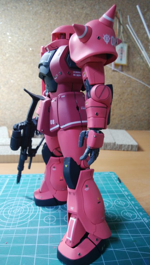 横からです。これといった自己主張はしてません。この頃は自己主張するほどもものではないと思っていたので、設定に沿ってはみ出さないように作ってました。今ははみ出しっぱなしです。…設定をしっかり押さえて作るのもいいですね。むしろそちらの方が王道で良いと思います(ﾟДﾟ;)。