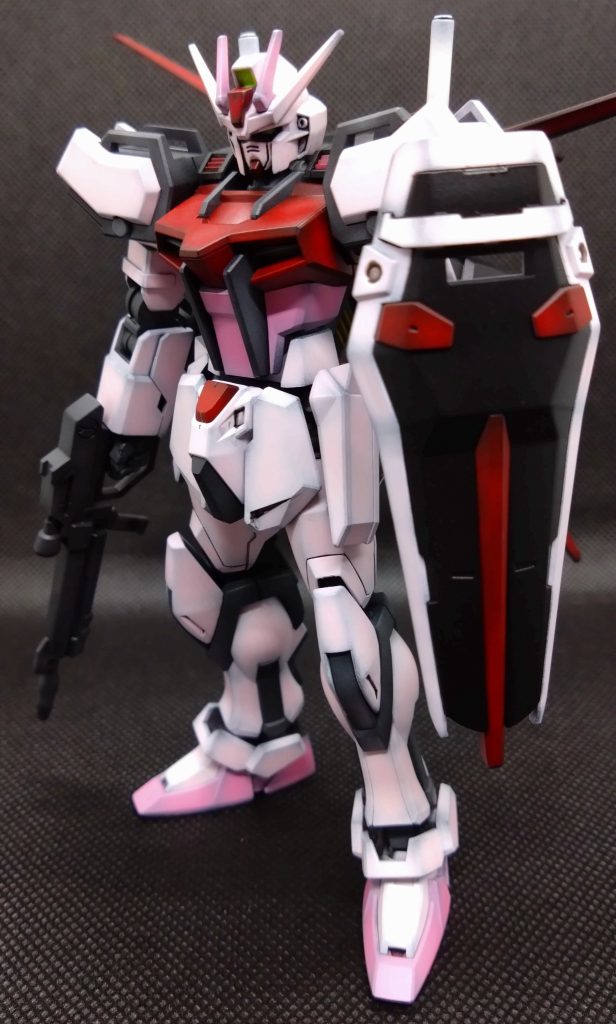 HGCE エールストライクガンダム（ストライクルージュ塗装）–3枚目/制作者：TAKA-STUDIO