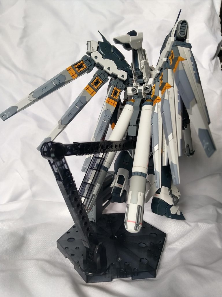 RG　Hi-νガンダム–4枚目/制作者：you-ki