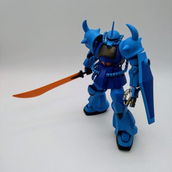 何のヒネリもないけど1箇所だけこだわったグフ