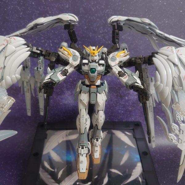 ウイングガンダムゼロ　スノーホワイト