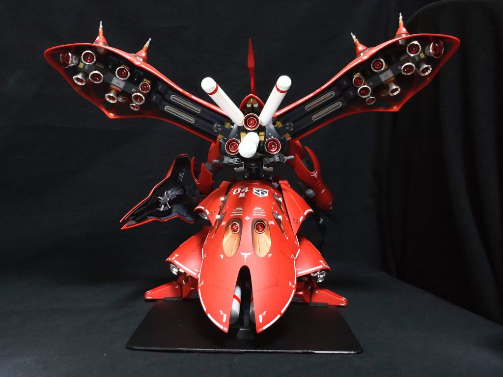 背面、デカール破れがあったので修正しました。