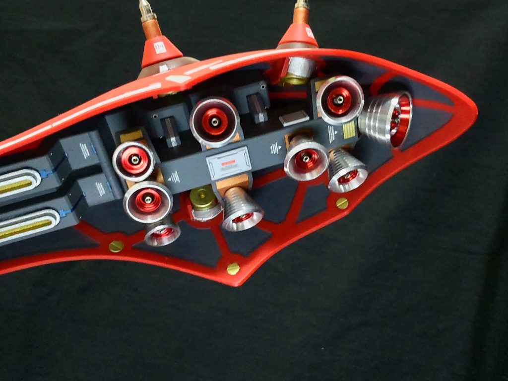 ファンネルラックの裏も塗り分けてます。