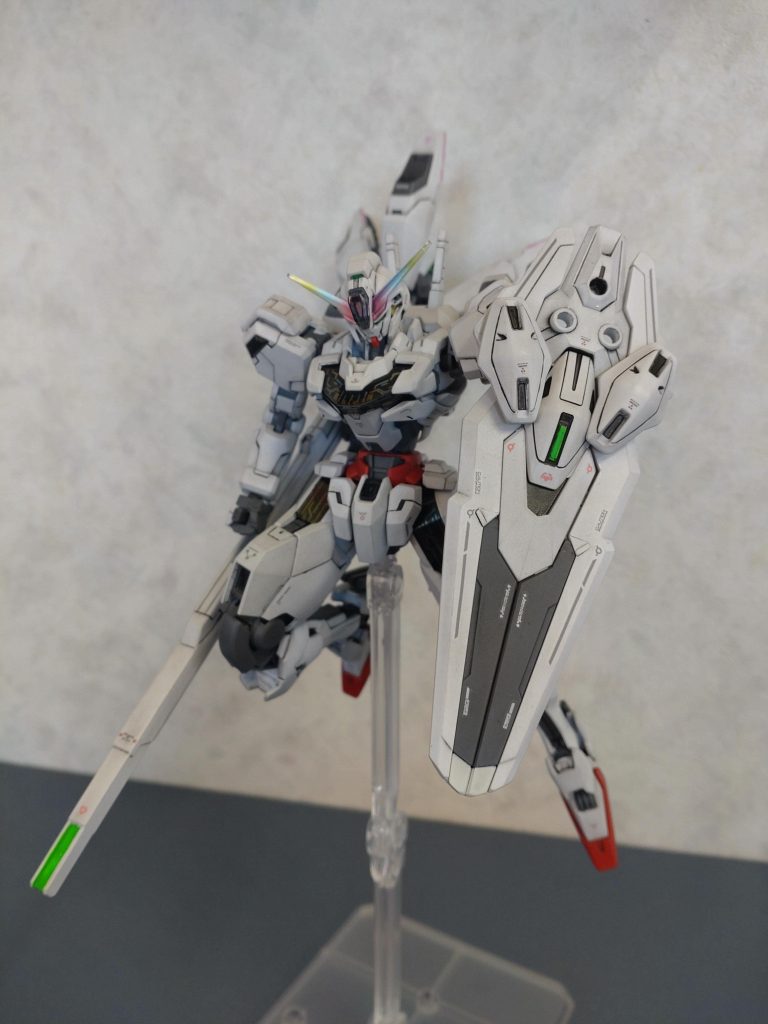 太ももが太くてなんか足が短く感じるのは自分だけかなぁ。