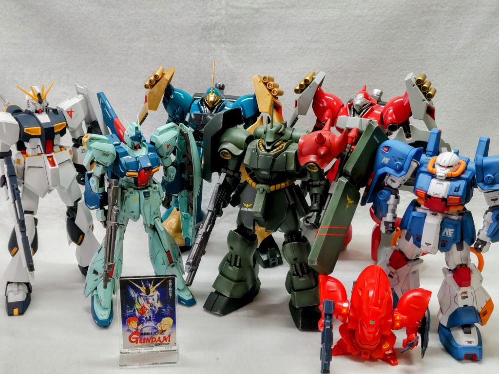 逆シャアキット。あとはジェガンか…。でもエコーズ仕様持ってるんだよなあ(zaku-kao1)