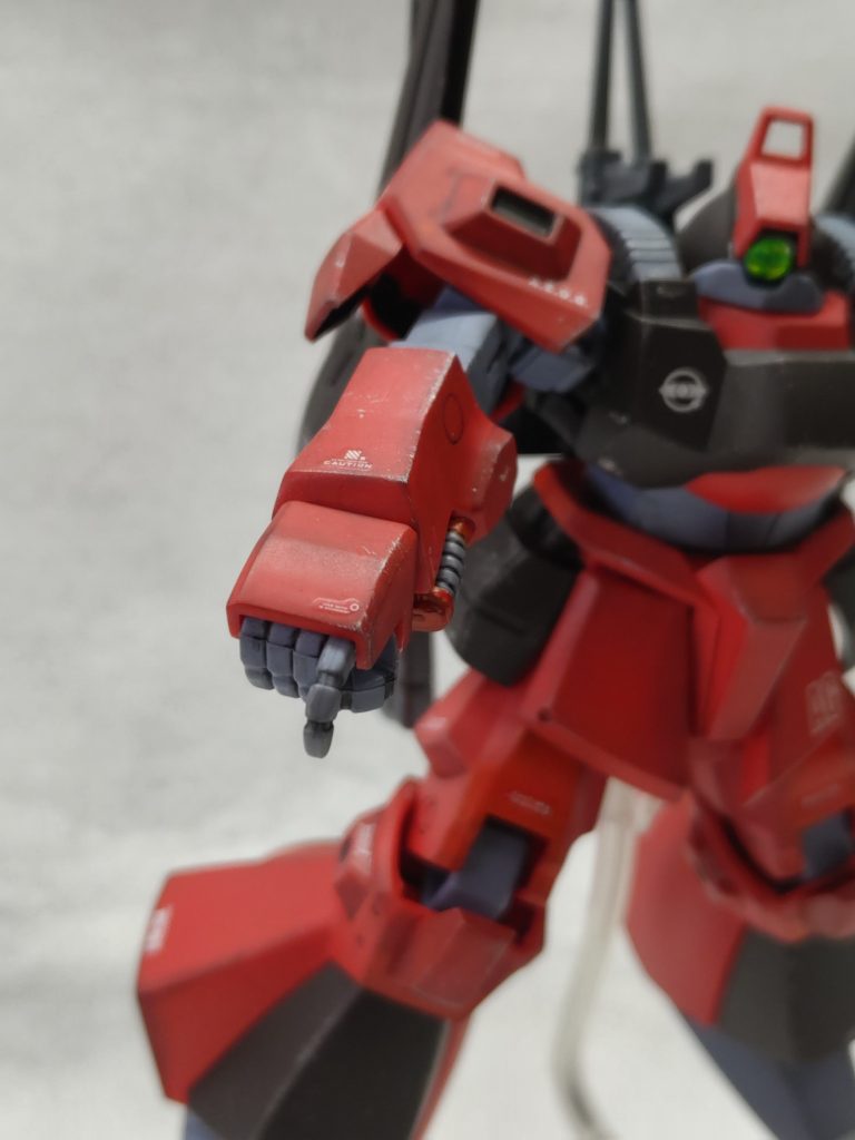 スカーレットニードル！HGなのに指が動くのすごく珍しいですよね。他にあるのかな。