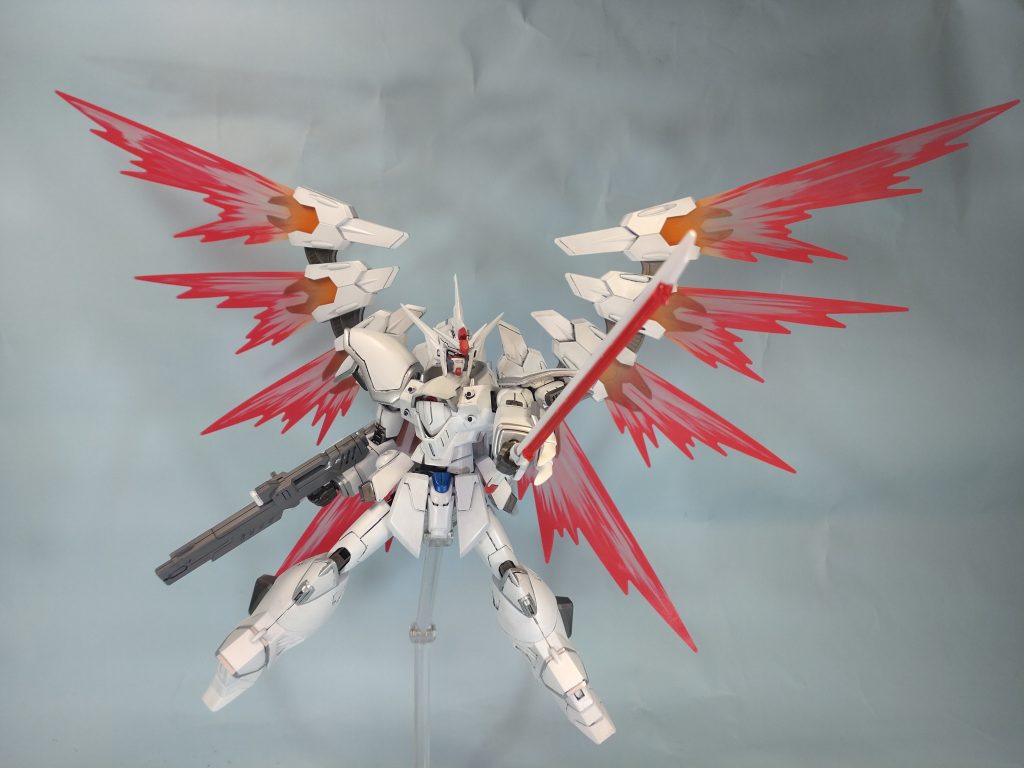 ガンダム・ホワイトナイト・カルラ–6枚目/制作者：堺・悠一