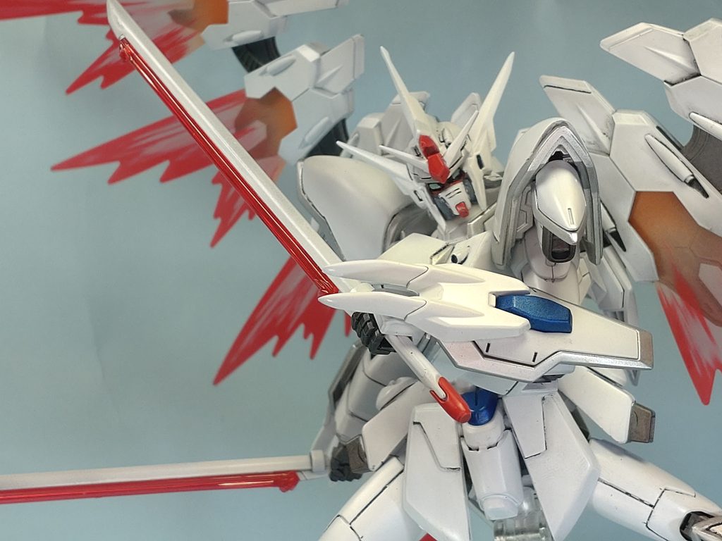 ガンダム・ホワイトナイト・カルラ–7枚目/制作者：堺・悠一