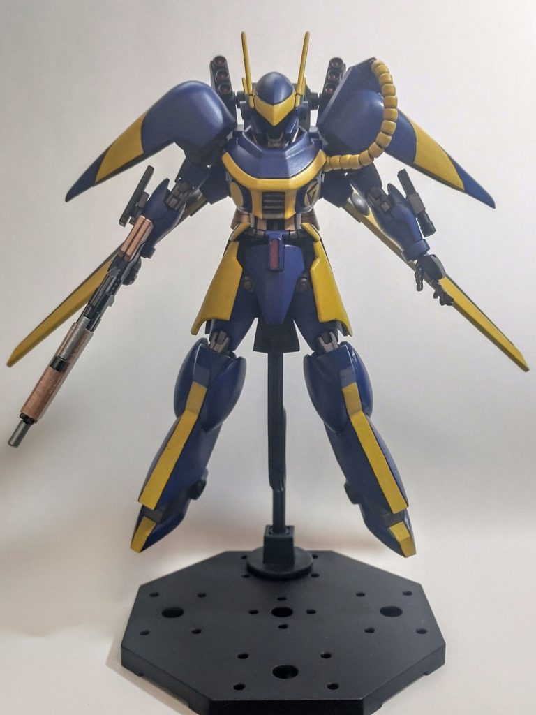 正面。現行キットを素体にしているのでスタイルが格段に良くなりました。所々オリジナルの解釈を採用してます。