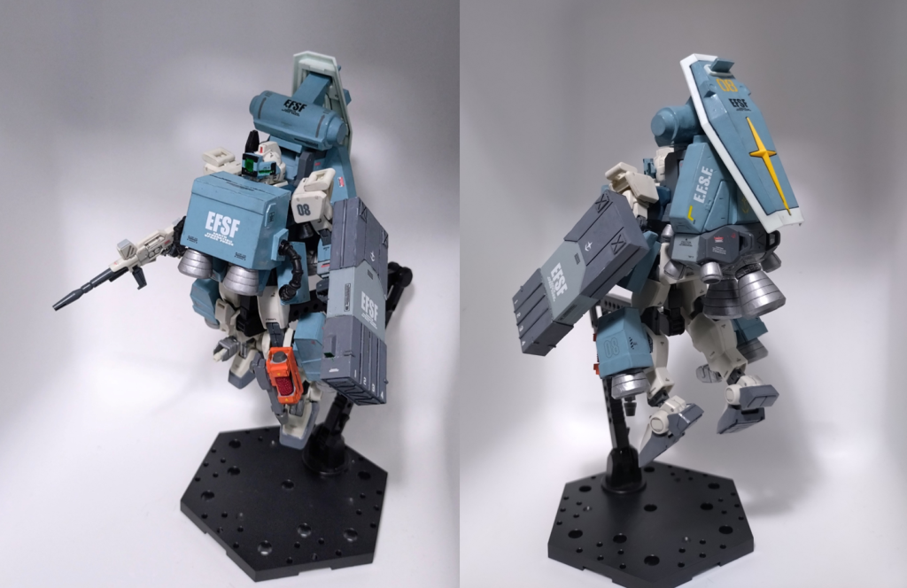 全身を前後から。そもそもは劇場版SEEDのゲルググメナースのバリュート作りたいなぁと思っていたのですが、全然入手できないときに、店頭でパラシュートつきのEz8を見かけて、こいつに大気圏突破してもらおう、という経緯で作り始めました。そういえばアプサラスって大気圏外からジャブロー狙ってたし、意外といけるかも!と気づくと次々と妄想が広がりました。