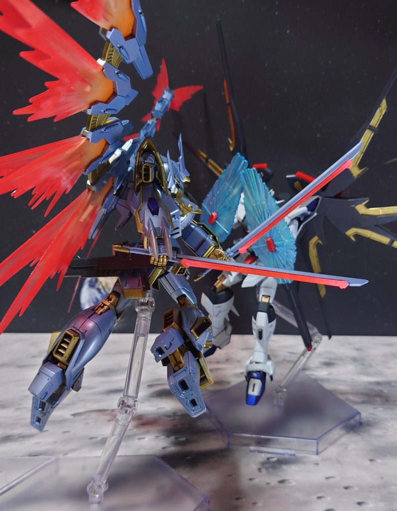 “何故お前が邪魔をする!?何も出来ない、失敗作のお前が!”