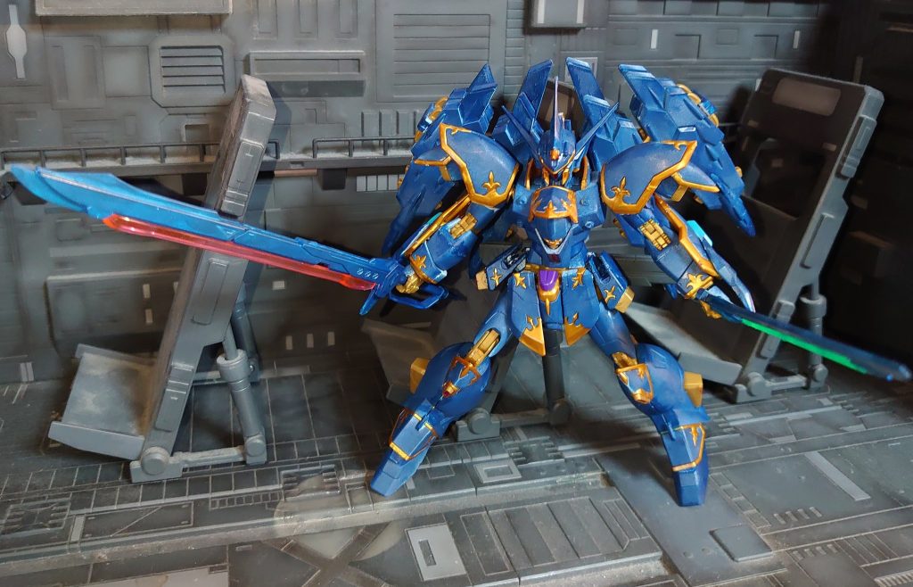 武器はデスティニーとソードストライクから対艦刀を１本ずつとビームライフル