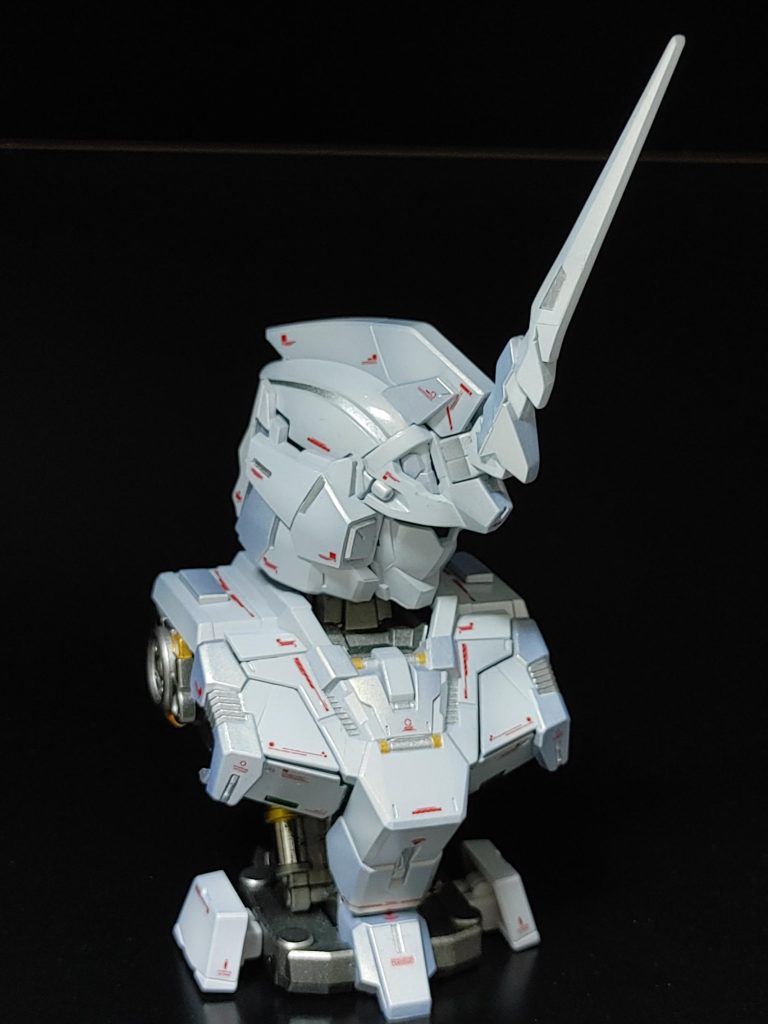 今までのメカニカルバストと違い、内部フレーム抜きでも十分にディスプレイできますね。