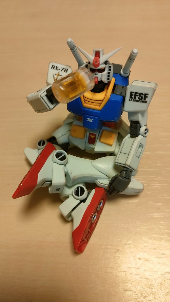 仕事帰りの最初の1杯は格別だなぁ〜(gundam-kao8)