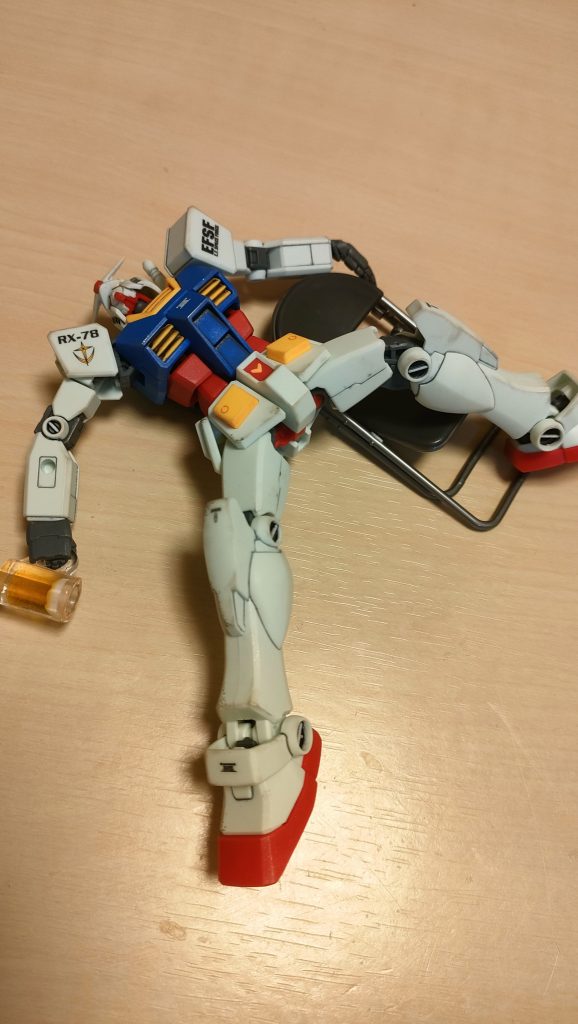 はい、皆様ご期待通りのいい画が撮れました。お目汚し失礼致しました(gundam-kao10)