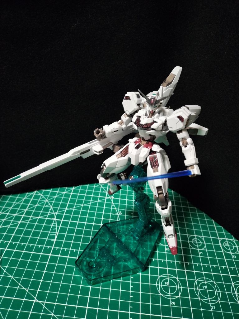 ビームサーベル持たせた