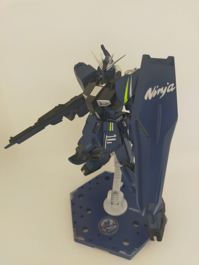 アクションベースもその友人からいただいたものです。