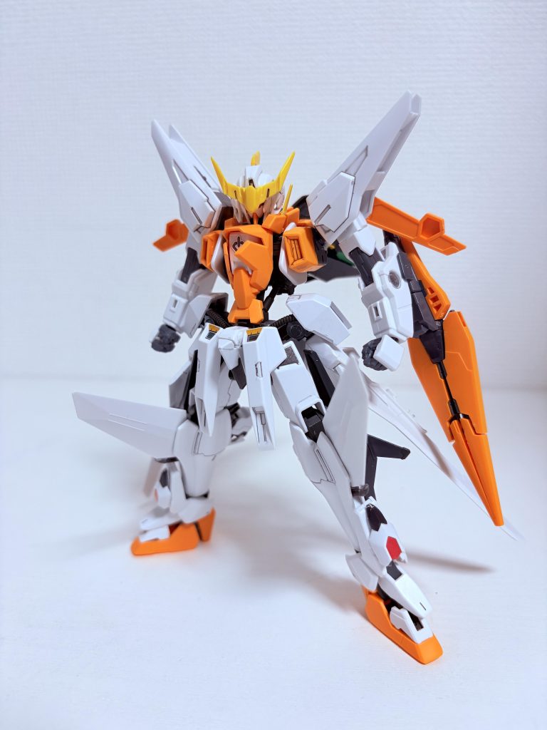 本当は飛行形態も撮りたかったのですが、あまり綺麗な形にまとまっていないので、上手くできた時にはまた上げます〜今回のネーミングはバルバトス（悪魔）とキュリオス（天使の階級）ということで堕ちる意味のフォルを名前に付けました。気に入ってはいまする。