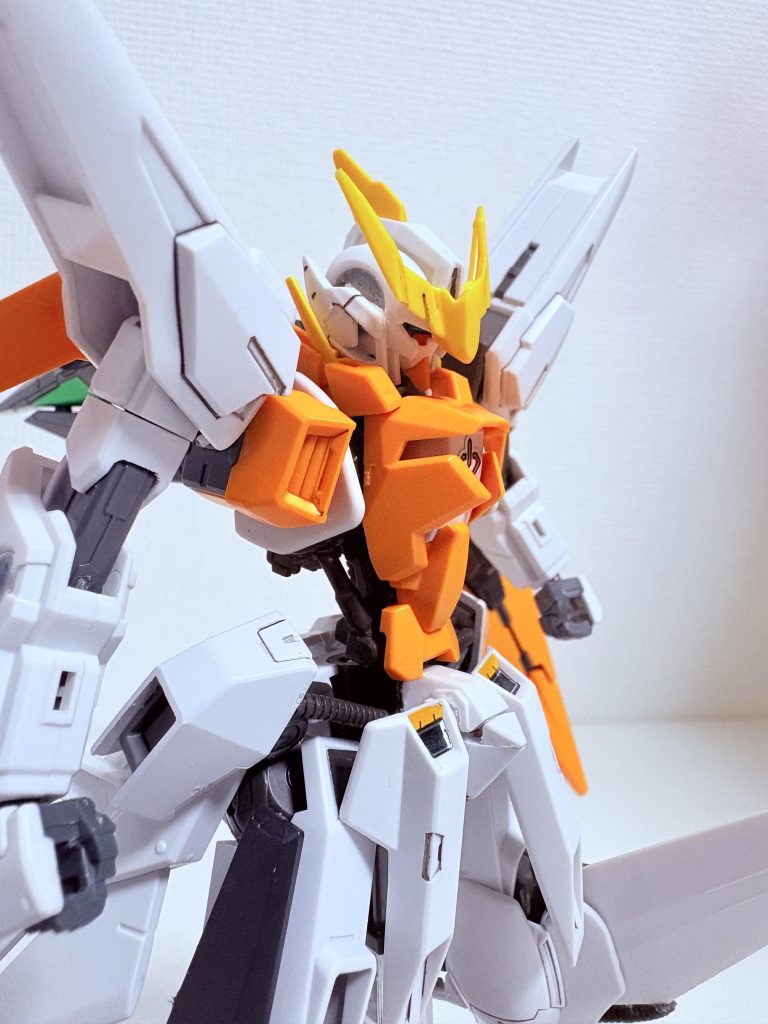 顔どアップです。意外とアンテナが上手くつながり、一気にバルバトスの顔つきが出たと思います。イケメンでは？追記ゲート跡を発見。処理しました