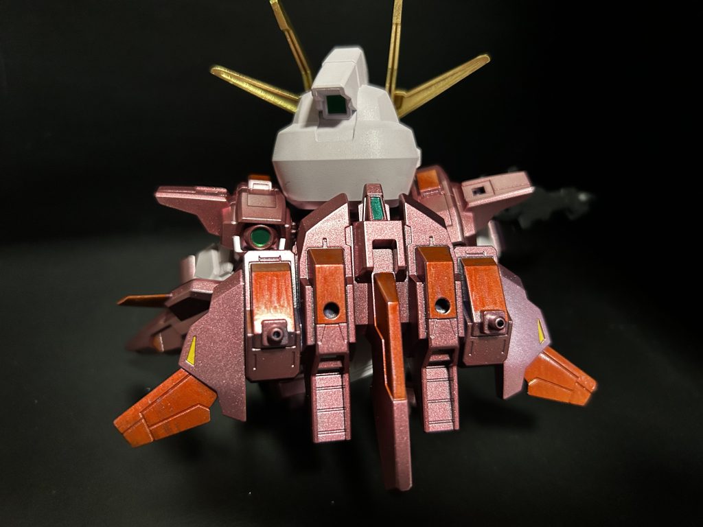 あとはガンダムマーカー。ガンダムマーカーって部分塗装でいい仕事してくれます。