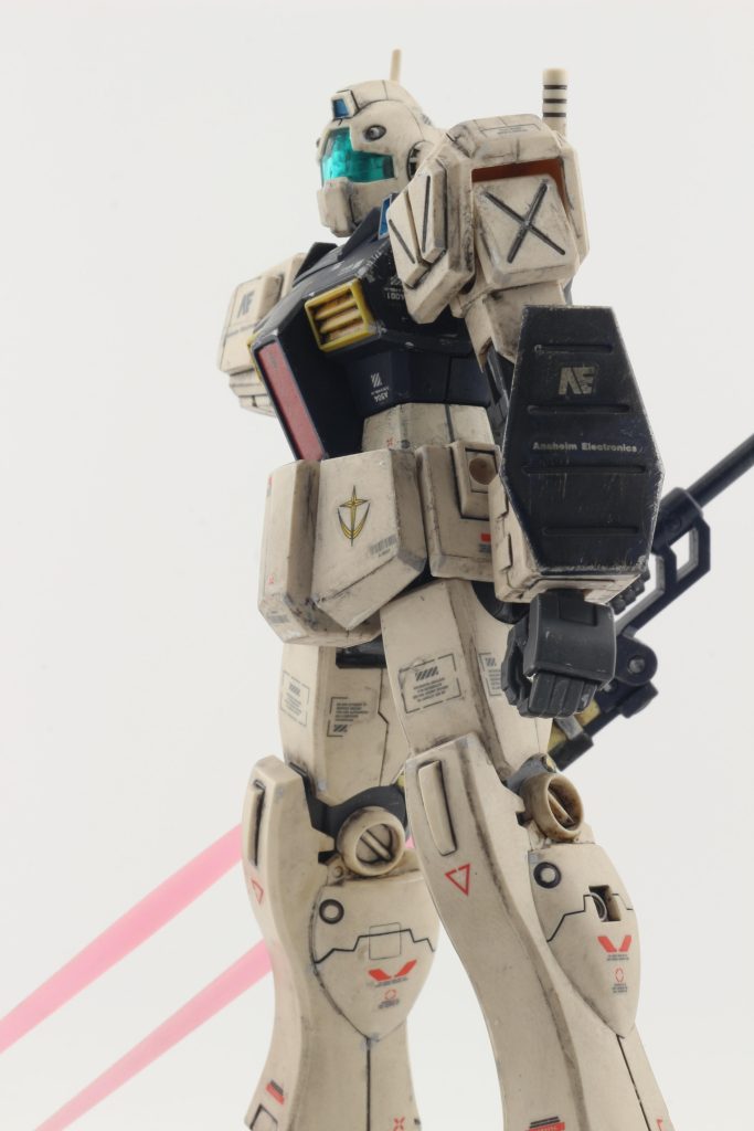 ビームランスについては、番手の低い紙やすりでエフェクト風