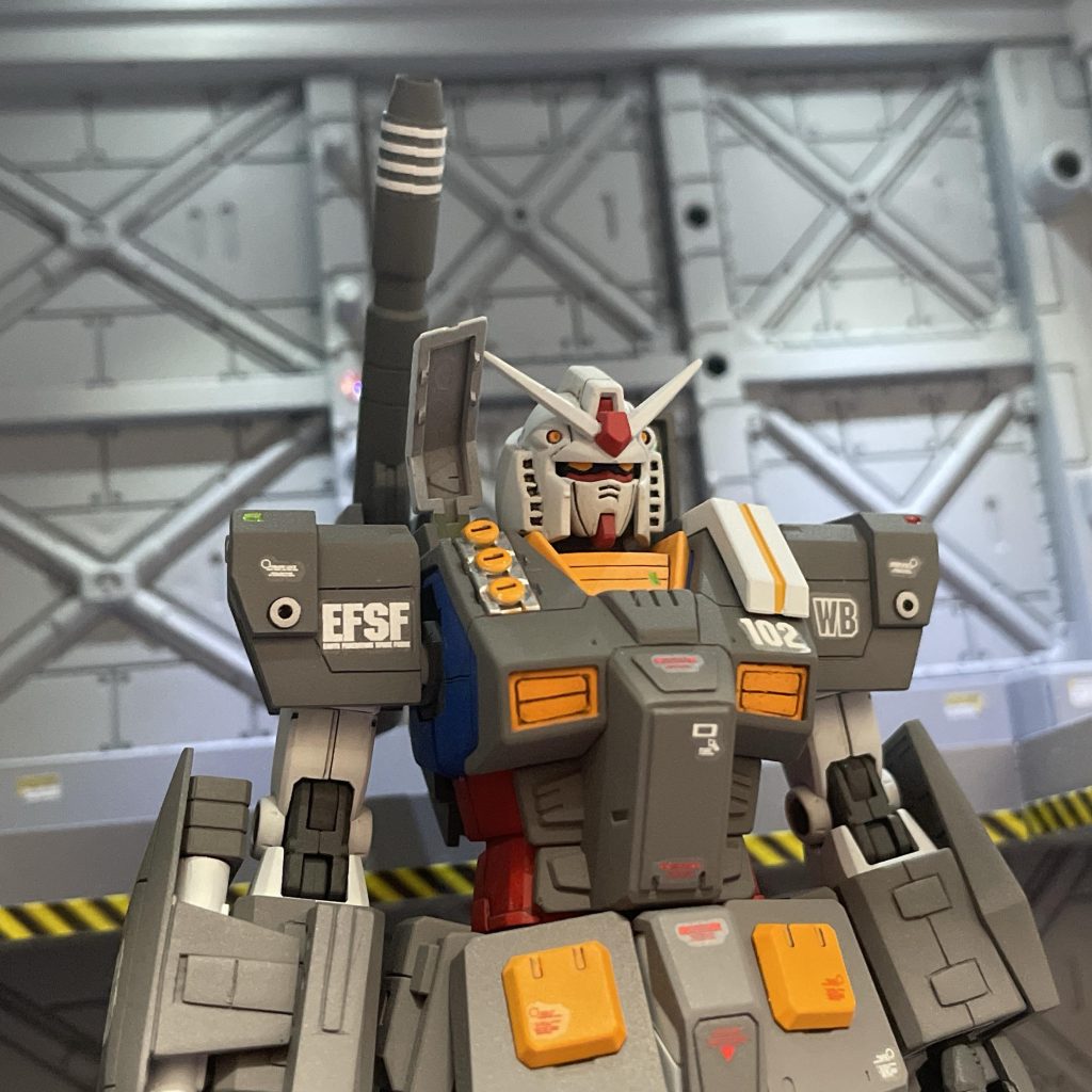 バストアップでのミサイルハッチオープン