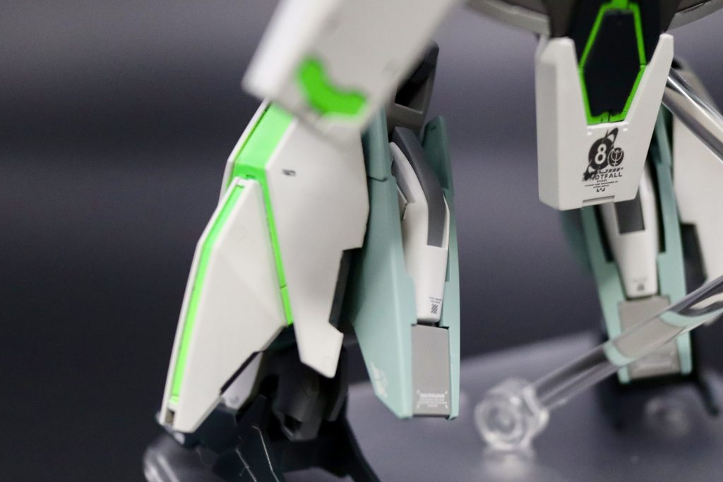 個人的ポイント②マーキュリーストライク制作の時と同様に、腿裏の隙間はストライクの膝パーツで塞ぎました!ストライクらしさを残せて満足です!