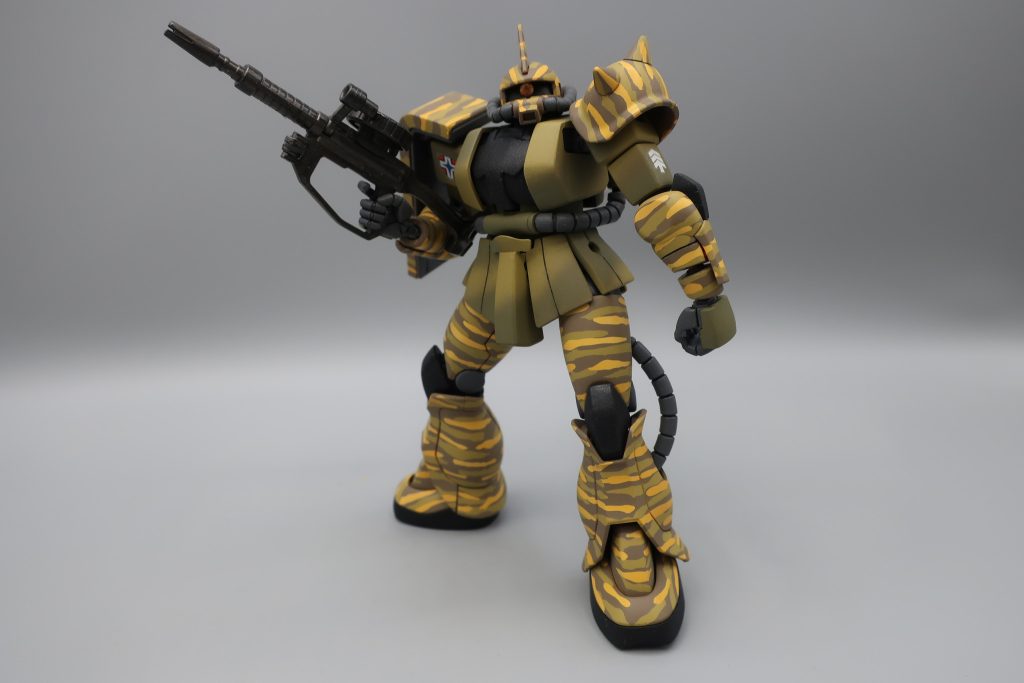 憧れのMSは高額なので中古のザクを買う。ローンを組みガンダムに乗る人もいる。親にキュベレイを買ってもらう人。　