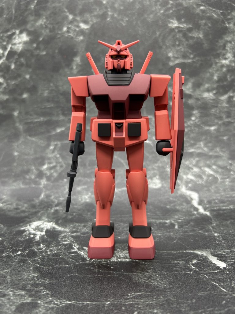 ちょっとわかりづらいですがツインアイはイエロー成形色のままです