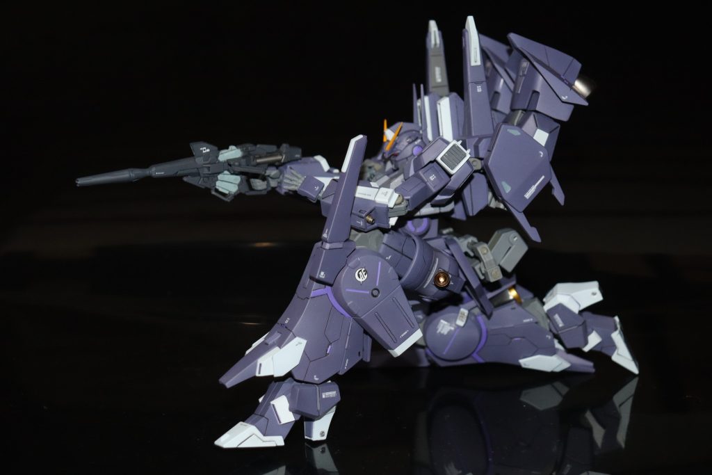 シルヴァ・バレト・サプレッサーといえばこのポーズ。