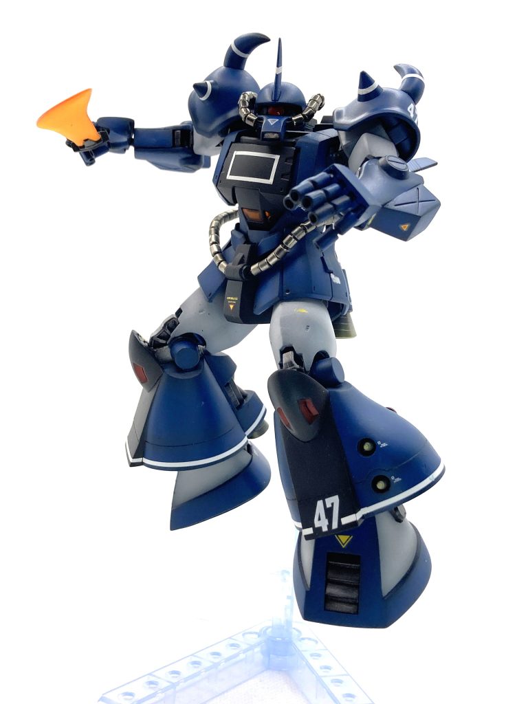 飛行して近接攻撃は無いかもしれませんがグフっぽい武器として