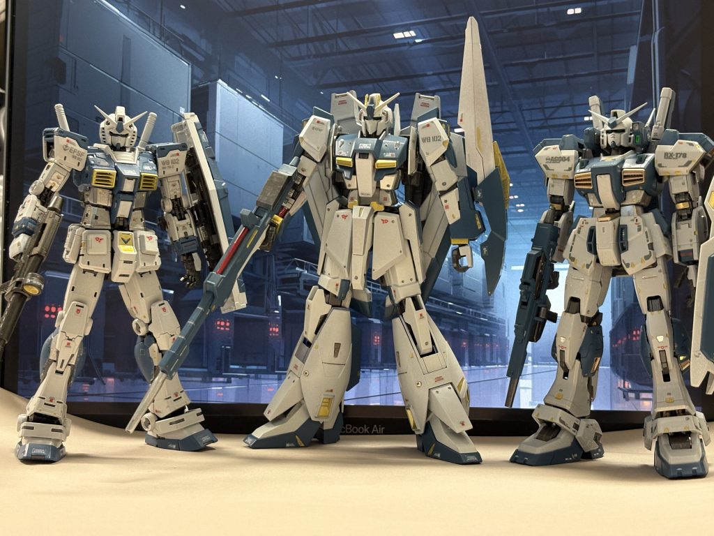 三役揃い踏みじゃなくて、初期主役機揃い踏みです。メガランチャーとかウェイブライダー形態はサボりました。P.S. ガンプラスキャン試してみました。手動操作で動画化しましたが、なんか賢い方法ないかな。(Instagramで共有してみます)ではでは