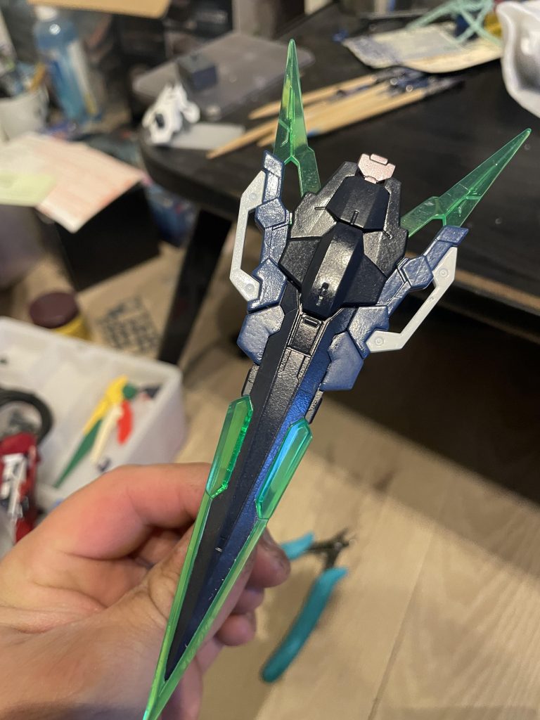 クアンタフルセイバーのカスタムキットを塗装で自分好みの色に変えました