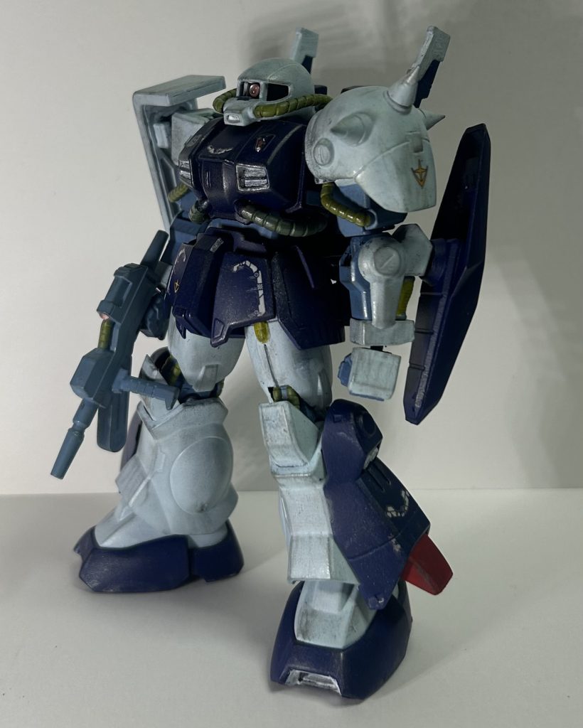 今回はハイザックです。ぶっちゃけて言うと作る前まではハイザックってあんまり好きじゃなかったのですよ。単純にザクの作成欲が急に出てきて、近くの店に偶然ハイザックがあったからだけです。パッケージ写真からはあんまり期待はしてなかったのですが、予想に反しコレめっちゃ良いってなったのです。