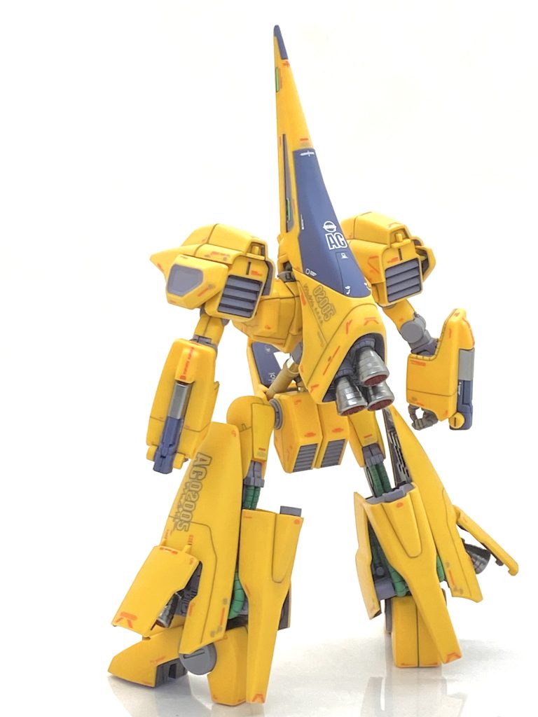 塗装箇所とカラーレシピ装甲裏、ダクト、膝関節等→(ガイア)ダグラムカラー・グレーバイオレット鎖骨赤部→(クレオス)新ガンダムカラーMSレッド腹部シリンダー金部→(クレオス)新ガンダムカラー百式ゴールドアーム・ビーム・ガンマズル、バーニア外部→(ガイア)フレームメタリック(1)バーニア内部→(クレオス)GXメタルレッド