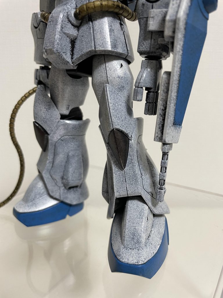 ポージング中に太ももの塗装剥がれ。