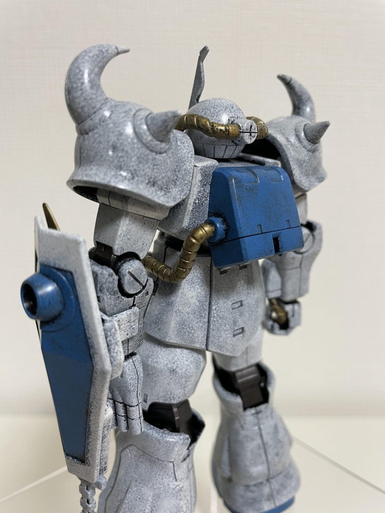 元のエコプラのブラックが目立つように、塗装。