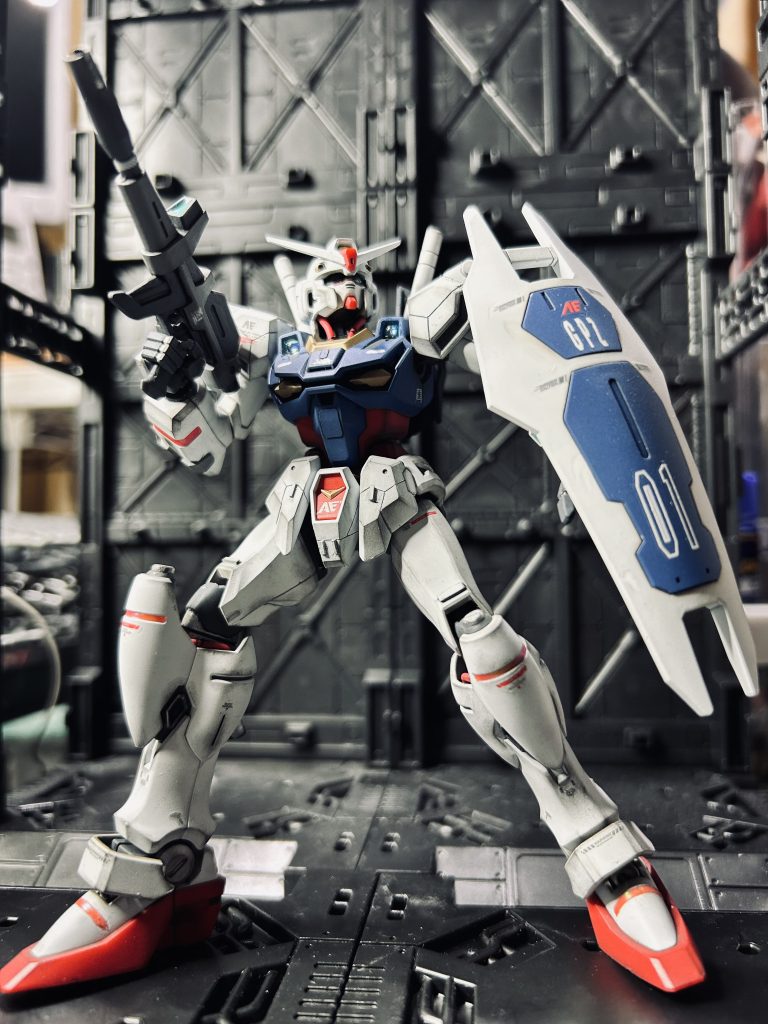 はい、ポーズ(gundam-kao2)