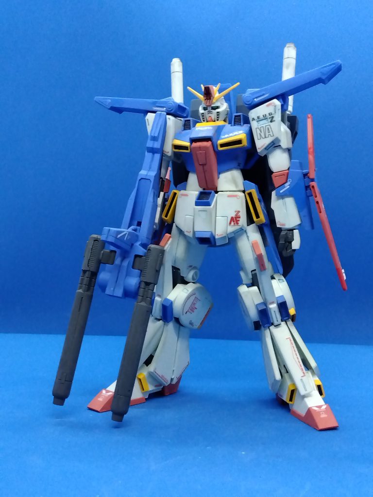 Zより面積広いな。エアブラシ以降使ってない缶スプレーの在庫も減らさないと。ならスプリッターやってみようか！···結果は試行あるのみですね。ダブルゼータは好きなので、リベンジする時はMGで挑戦したいなぁ。