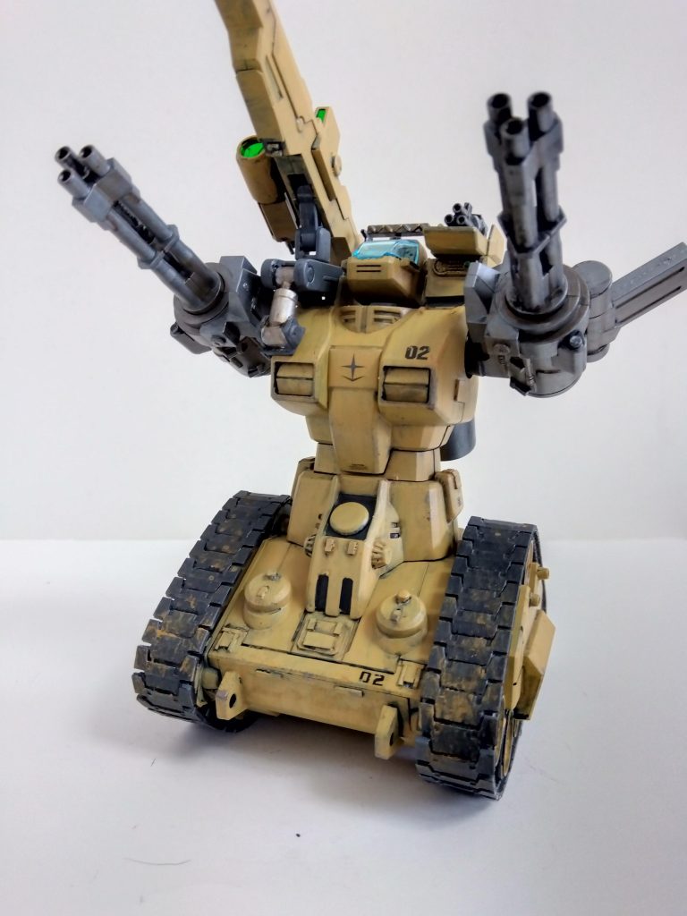 塗装は黒のサーフェイサーを吹いた後にいつものシタデル&ファレホで。今回はタミヤのスミ入れ塗料やウェザリングマスター、ピグメントで汚れを入れました。