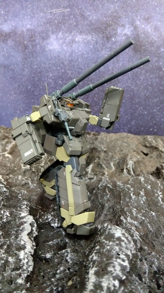 まるでウォーカーマシンのような走りをするロト