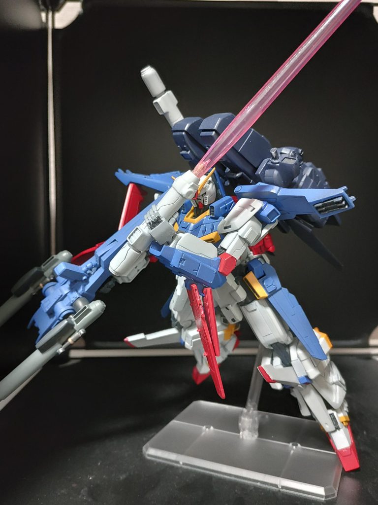 ハイパービームサーベルの左手持ち手は、本来のキットには付属してないので、他キットから流用してそれっぽく作りました~塗装は今後していく予定です