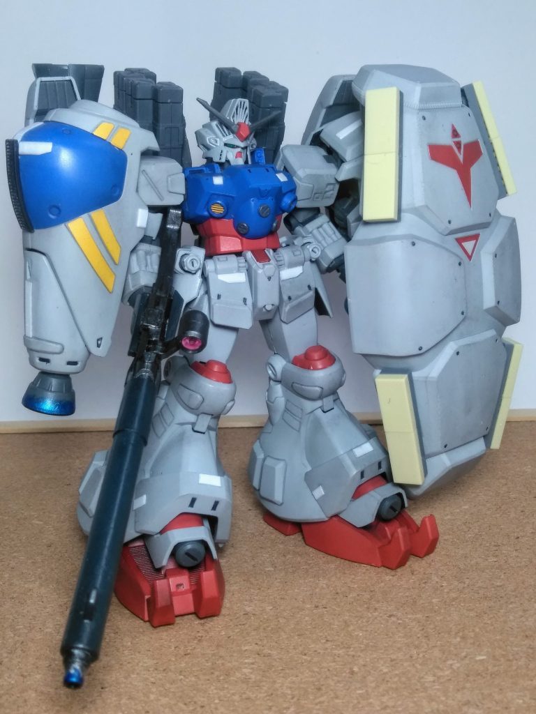 『コンペイトウ 』と『ソロモン エクスプレス』って❓ソウソウ！この解説文も例によって長文なので飛ばして下さって結構です 😋 『コンペイトウ』とは🤔『ジオン軍の宇宙要塞ソロモン』は元々『連邦軍のルナツー』などと同じく資源採掘用にアステロイドベルトから運ばれてきた小惑星だったが、一年戦争前にジオン公国が軍事用に改装して宇宙要塞となる。地球連邦軍による占領後は『コンペイトウ』と改称し、引き続き軍事要塞として使用された。なお、OVA『機動戦士ガンダム0083 STARDUST MEMORY』以降の設定では『コンペイ島』という表記も見られる。 『ソロモン エクスプレス』🧐一年戦争末期、地球連邦軍は困難が予想される宇宙への侵攻作戦にむけて、宇宙要塞攻略用兵器の開発を計画していた。その計画の一つが、熱核反応弾を装備したモビルスーツによる特攻でジオン公国軍の宇宙要塞を早期に陥落させるという『ソロモンエクスプレス計画』である。一年戦争初期に締結された｢南極条約｣により、地球連邦軍とジオン公国軍の両軍共に核兵器の使用は禁じられていたが、地球連邦とジオン公国の他に大きな勢力の存在しない宇宙世紀0079年時点においては、相手さえ黙らせてしまえば事実の隠蔽などは簡単であり、条約違反として糾弾されることも無い。つまり、どんな汚い手を使ってでも戦争に勝ってしまえば問題無いのである。(一部を抜粋) 長文の読破❗お疲れ様でした 🤗ｱﾘｶﾞﾄｳｺﾞｻﾞｲﾏｽ と、云うわけで妄想『 0083 星の屑 ver,』を晒してイこうと思います 😤ﾌﾝｽ💨