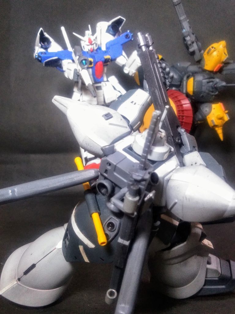 0083編も佳境と成りました。なので皆様大好き？ 😍💕『ゲルググ イェーガー』をリビルド投入です 😆👍✨ ドイツ語表記で『猟師、猟兵』を意味するこの名前 🤩メっチャ カッコいい❗と思いますよねぇ？(当然｢UP主｣基準です)☆⌒(＊＾∇゜)v 射撃が下手な『天斗さん』は　　　　　　｢ショット ガン｣を好んで装備します😁まぁ本当は｢UP主｣が｢ショット ガン大好きマン｣なだけですけどね 😋ﾃﾍﾍ⤴️⤴️