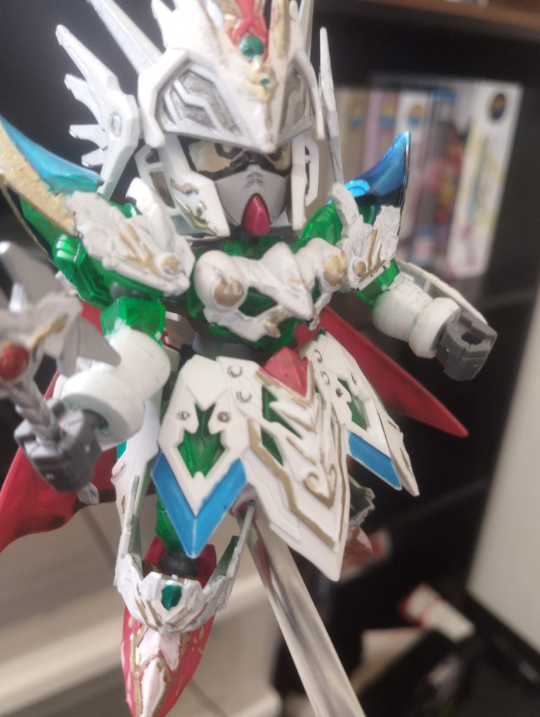 エングレービングが途轍もないほど細かいので目をやられるのと引き換えに頑張って塗り分けました。その割には雑？もう無理やで！