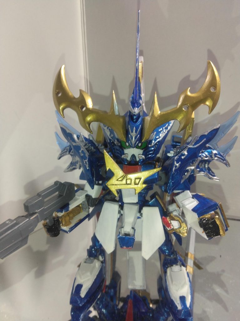 胸のエンブレムは苦労しました