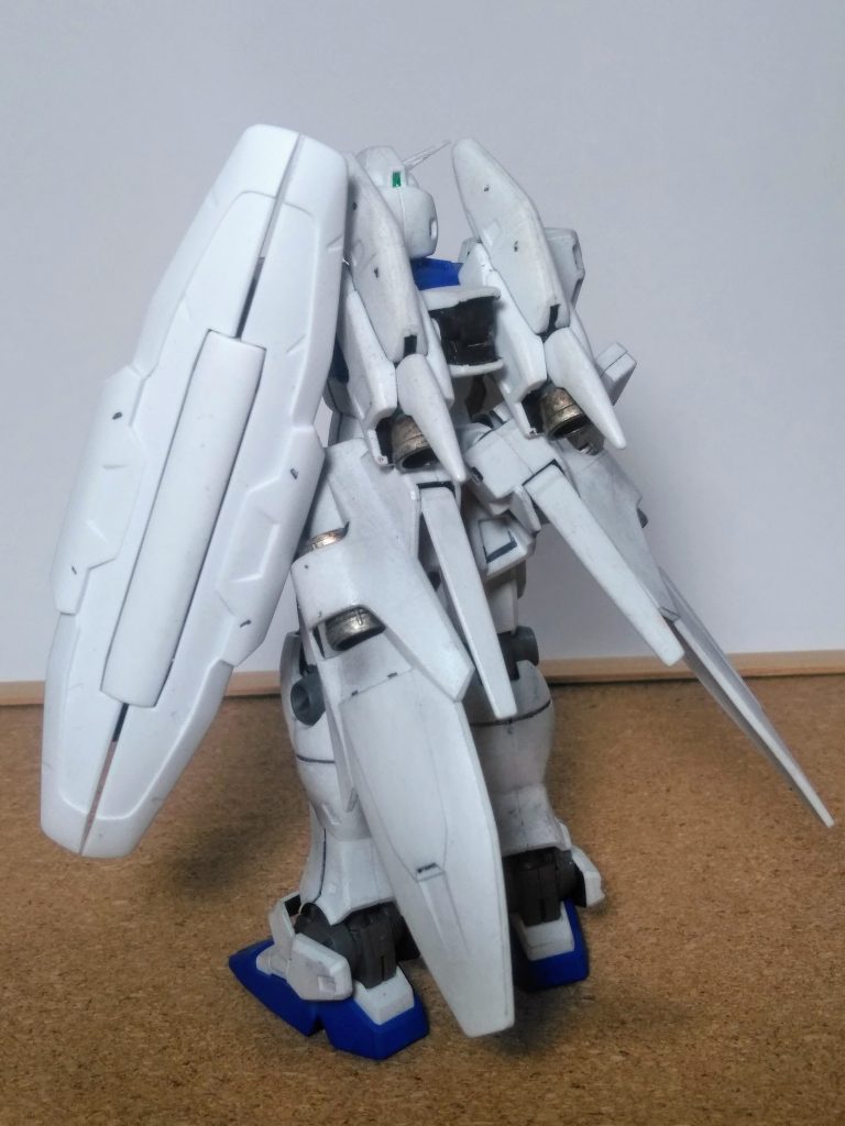 それでは😏 毎度の事で恐縮ですが『0083のMS全般』は目立ちません 😣⤵️⤵️そんな本作品ではアッテも、流石に第２の主役機体であるこの子の見処はイッパイ・・・ﾀﾞｯﾀｶﾅ🤨❓劇中を大暴れする姿(デンドロビウムだけですよね)に惚れ込んだ方は多いでしょう 😆⤴️⤴️