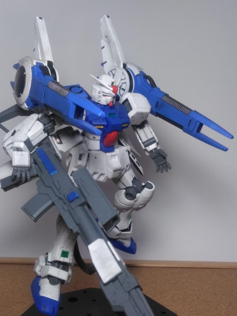 コチラは『フォールディング ブースター』😁ｳｪｨどの辺が｢フォールディング｣かは謎ですが先端に速射砲が内蔵されてイル事にして置いて下さい 😃🎵🎵