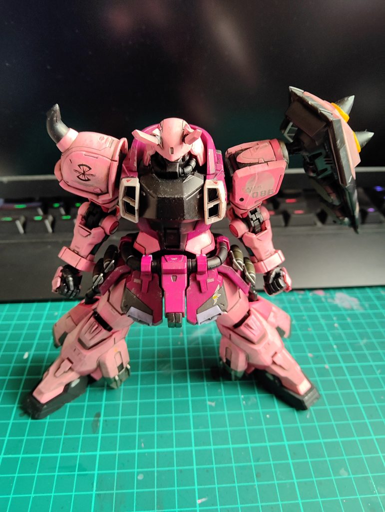 でも胸のLOVEはあんまりだろと、そこは整備長がしっかりと塗りつぶしています。